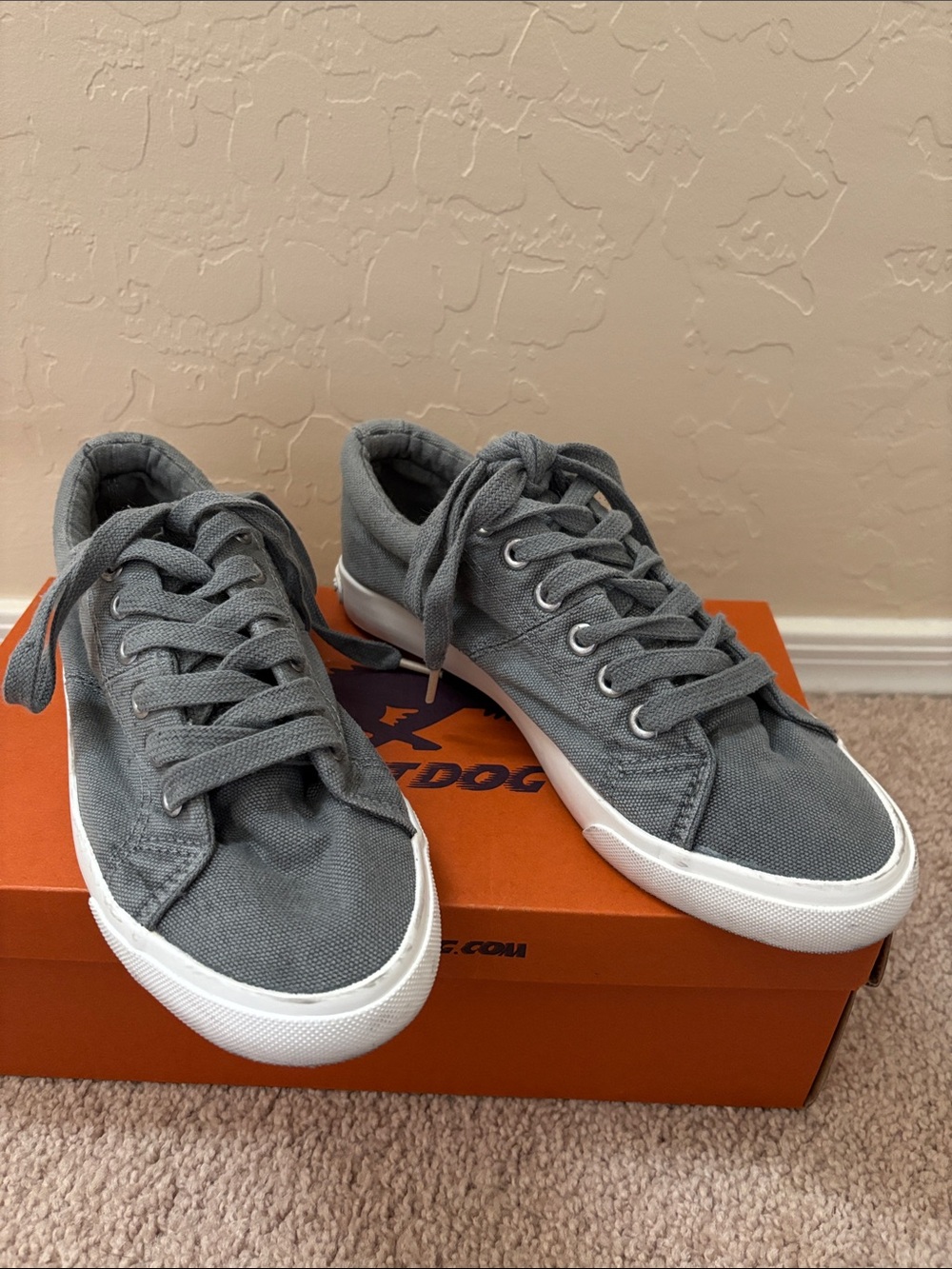 Rocket Dog Gray Canvas Lace-Up Sneakers with White Soles